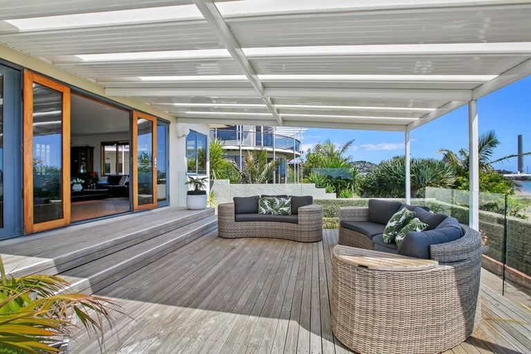 Photo of property in 46 Whiteley Street, Moturoa, New Plymouth, 4310