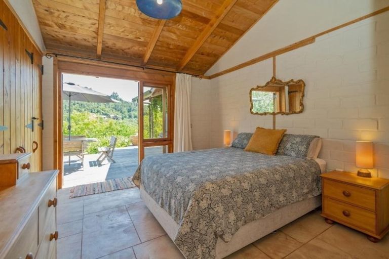 Photo of property in 37 Rewa Rewa Valley, Tairua, 3508