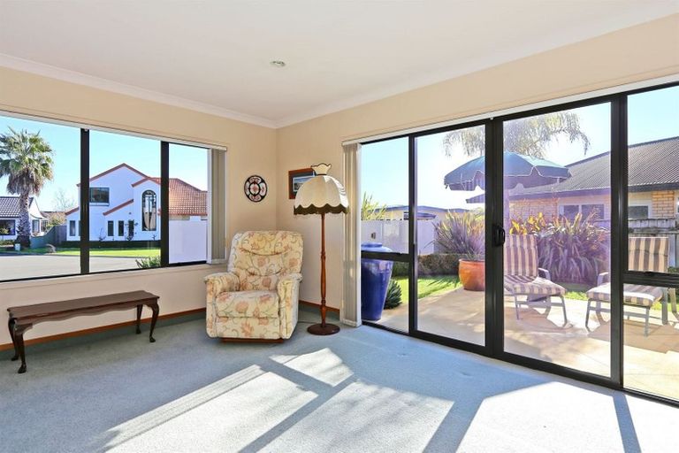 Photo of property in 3 Phoenix Place, Havelock North, 4130