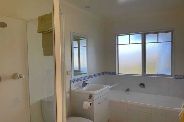 Photo of property in 49a Wyoming Avenue, Murrays Bay, Auckland, 0630