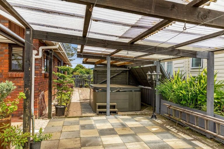 Photo of property in 17 Henley Street, Westport, 7825