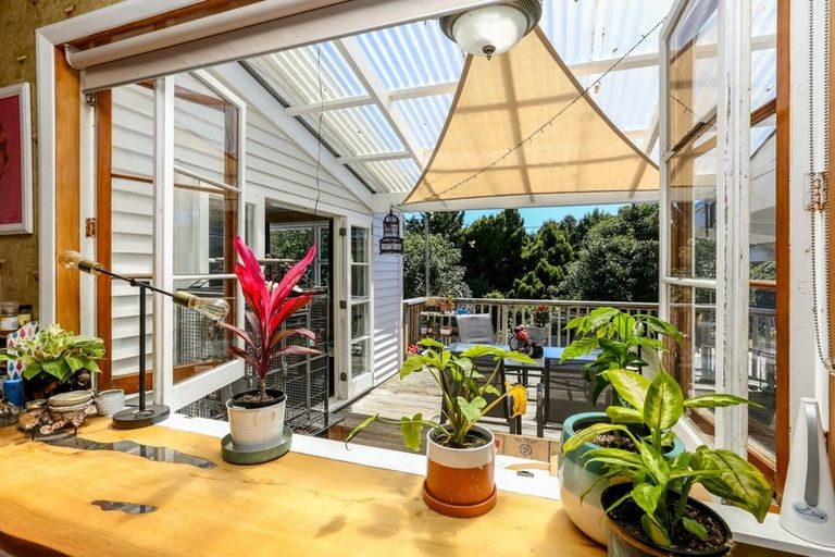 Photo of property in 11 Tothill Street, Frankleigh Park, New Plymouth, 4310