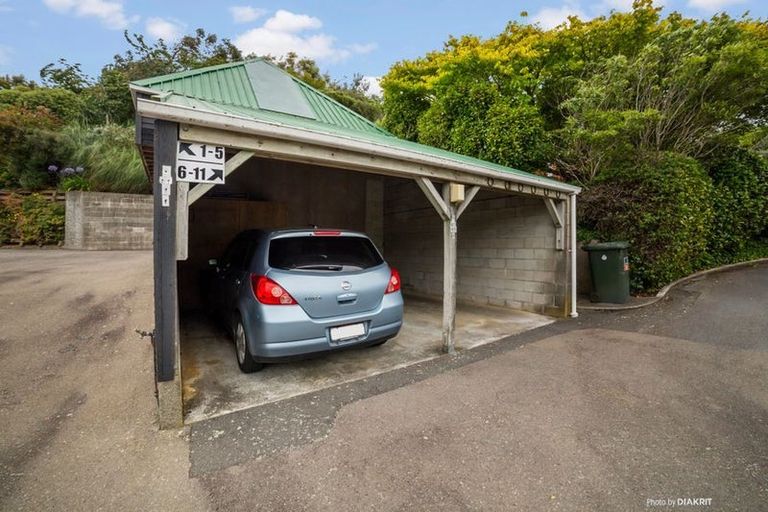 Photo of property in The Triangle, 5/33 Halswater Drive, Churton Park, Wellington, 6037