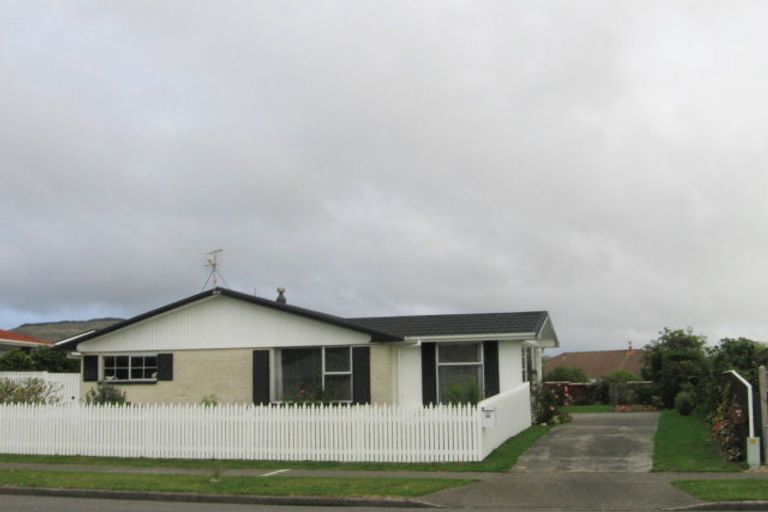 Photo of property in 36a Sylvan Avenue, Waikanae, 5036