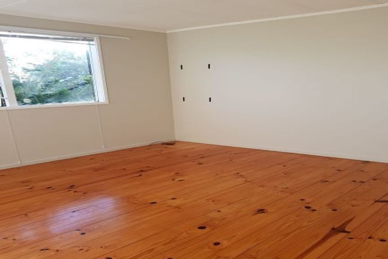 Photo of property in 114 Archers Road, Glenfield, Auckland, 0629