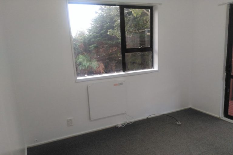 Photo of property in 42 Kamahi Street, Stokes Valley, Lower Hutt, 5019