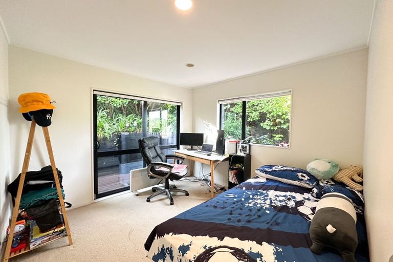 Photo of property in 4/6 Honeysuckle Lane, Mairangi Bay, Auckland, 0630