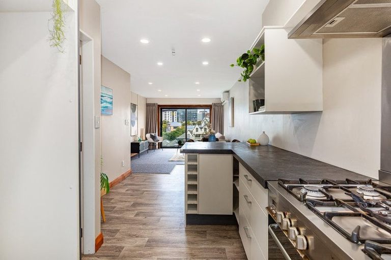 Photo of property in 159 Grant Road, Thorndon, Wellington, 6011