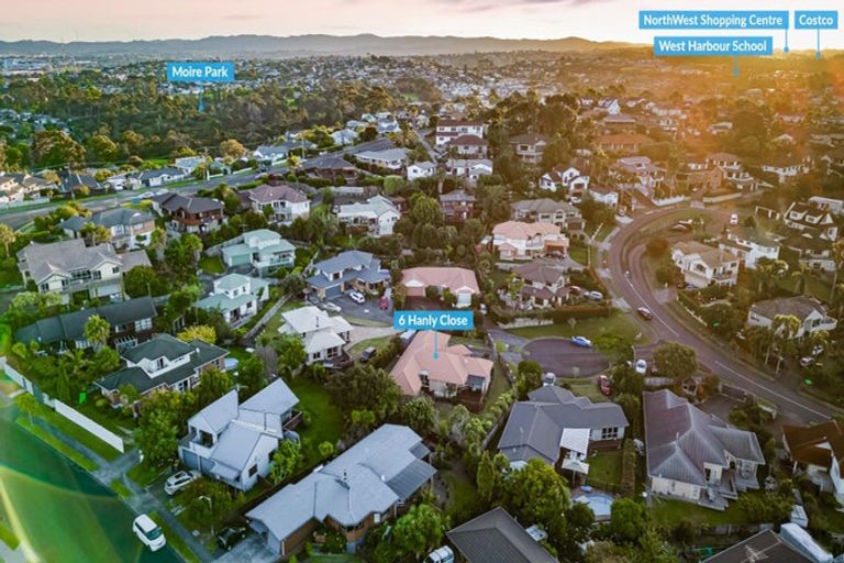 Photo of property in 6 Hanly Close, West Harbour, Auckland, 0618