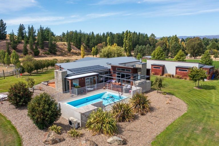 Photo of property in 80 Waikerikeri Vly Road, Springvale, Alexandra, 9391