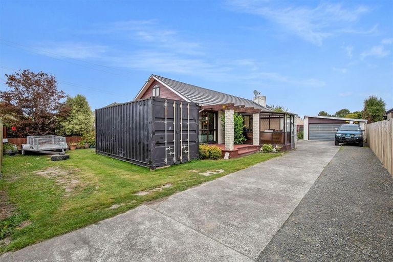 Photo of property in 33 Banbury Street, Burnside, Christchurch, 8053