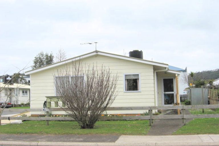 Photo of property in 6 Kenneth Avenue, Whitianga, 3510