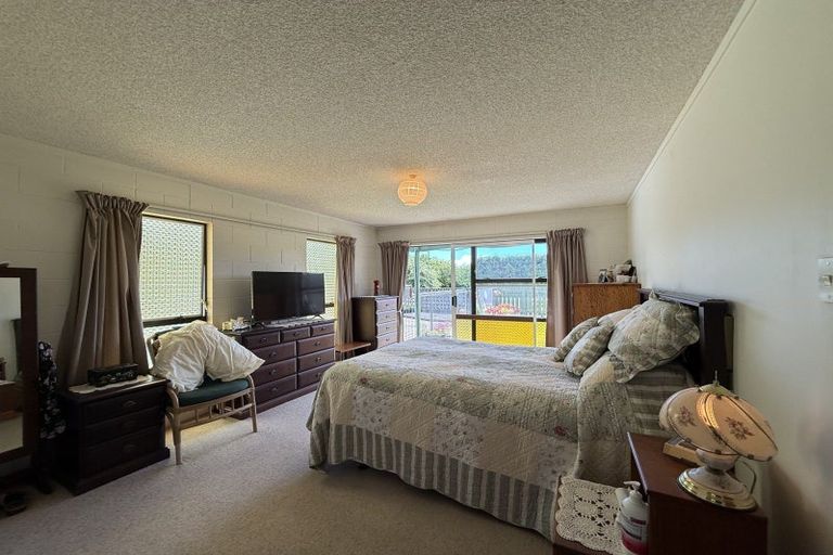 Photo of property in 7 Joll Street, Waitara, 4383