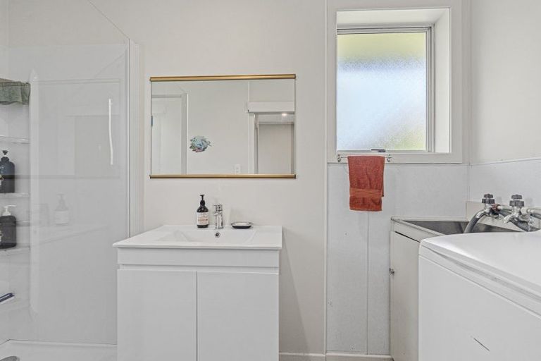 Photo of property in 5b Hua Street, Bell Block, New Plymouth, 4312