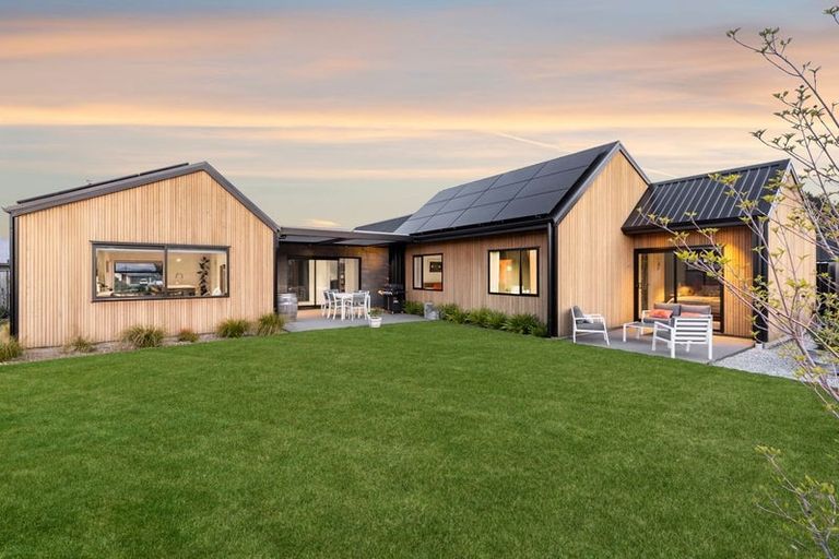 Photo of property in 49 Pounamu Avenue, Albert Town, Wanaka, 9305