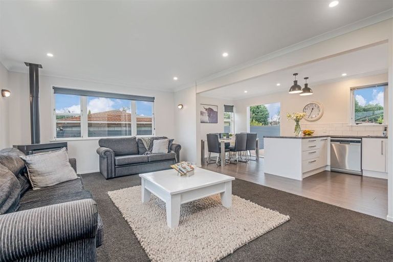 Photo of property in 27 Karamea Crescent, Kelvin Grove, Palmerston North, 4414