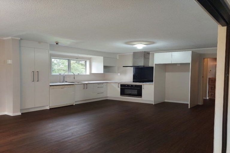 Photo of property in 21 Crescent Court, Melville, Hamilton, 3206