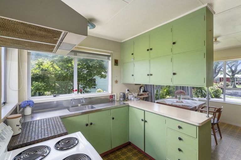 Photo of property in 7 Otira Place, Awapuni, Palmerston North, 4412