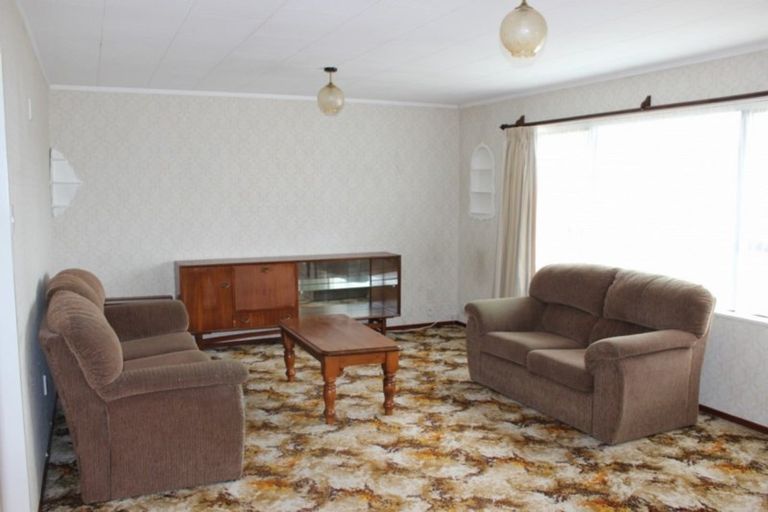 Photo of property in 18 Victoria Avenue, Dannevirke, 4930