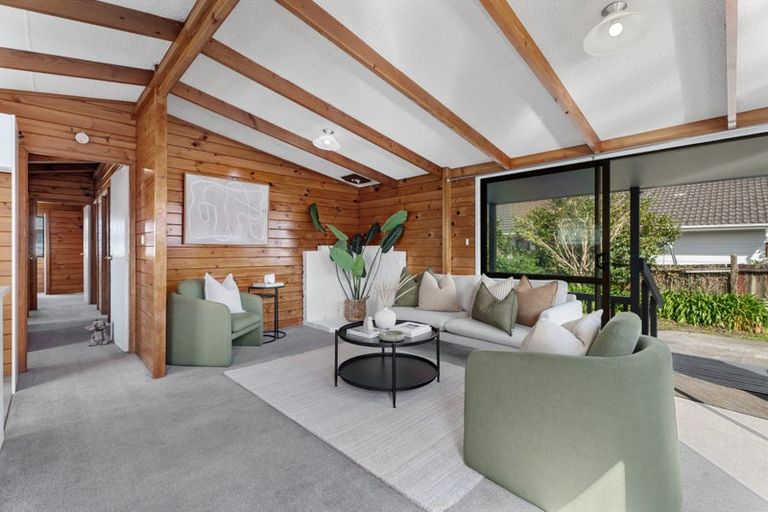 Photo of property in 1/49 Larnoch Road, Henderson, Auckland, 0610