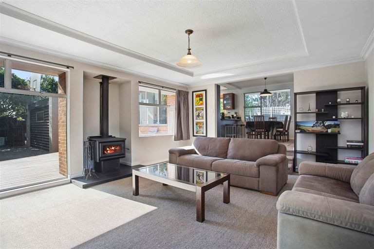 Photo of property in 6 Freebairn Street, Redwood, Christchurch, 8051