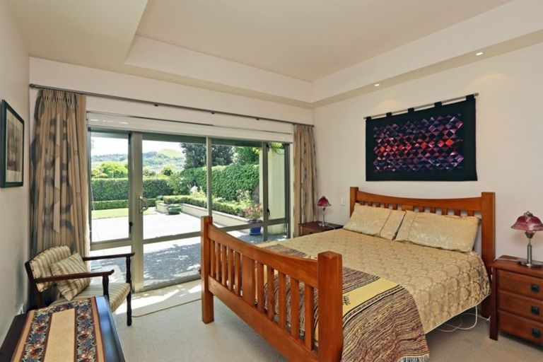 Photo of property in 1b Neeve Place, Taradale, Napier, 4112