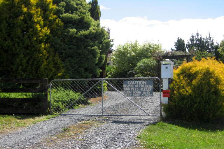 Photo of property in 18 Ameku Road, Raetihi, 4632