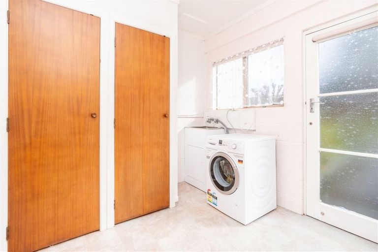 Photo of property in 43 Glen Lynne Avenue, Queenwood, Hamilton, 3210