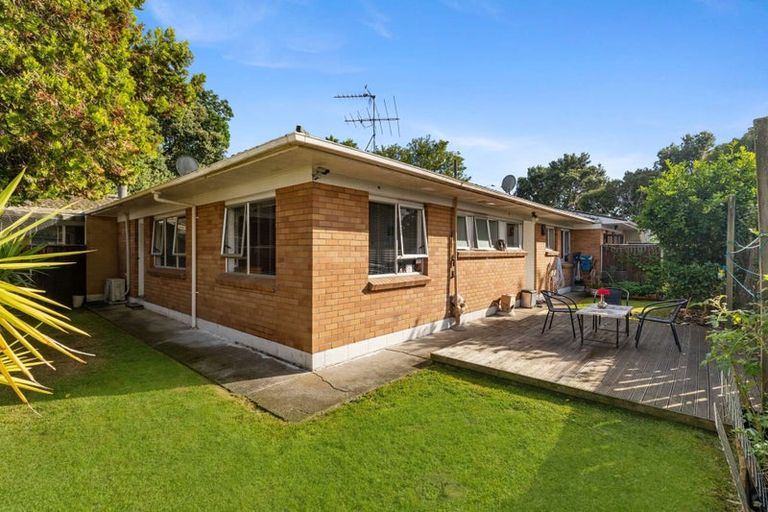 Photo of property in 2/11 Pakuranga Road, Pakuranga, Auckland, 2010