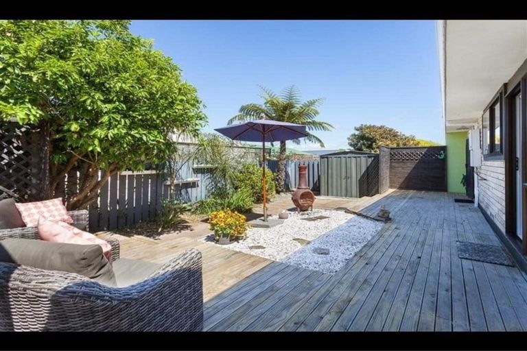 Photo of property in 2/28 Seaspray Drive, Mount Maunganui, 3116