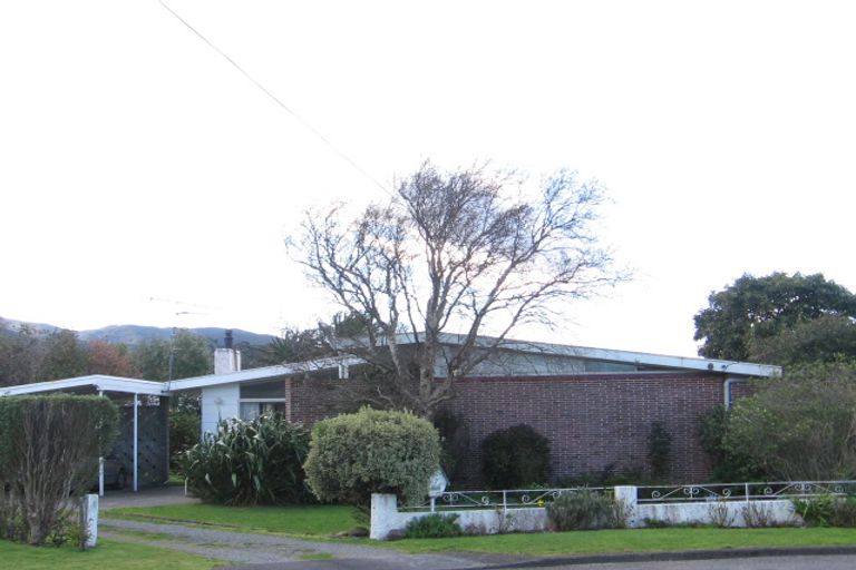 Photo of property in 7 Kenward Crescent, Featherston, 5710