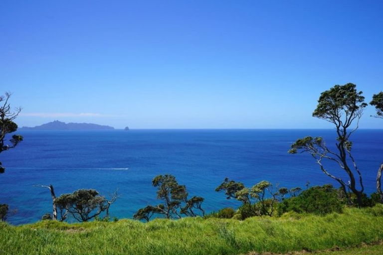 Photo of property in 28 Tuaraki Road, Mangawhai Heads, Mangawhai, 0573