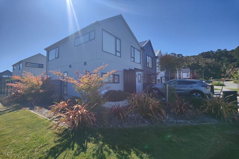 Photo of property in 20 Doug Jensen Street, Wallaceville, Upper Hutt, 5018