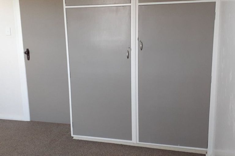 Photo of property in 18 Cornfoot Street, Castlecliff, Whanganui, 4501