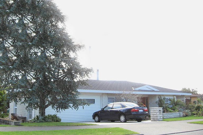 Photo of property in 62 Ngarimu Crescent, Taradale, Napier, 4112