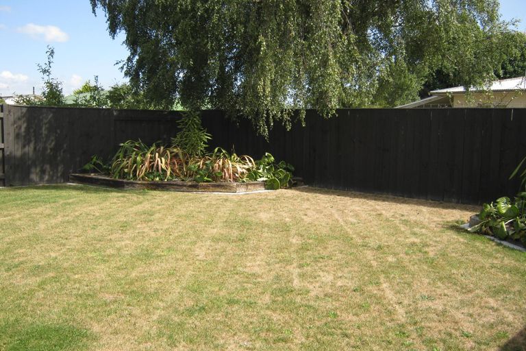 Photo of property in 4 Cullen Court, Palmerston North, 4410