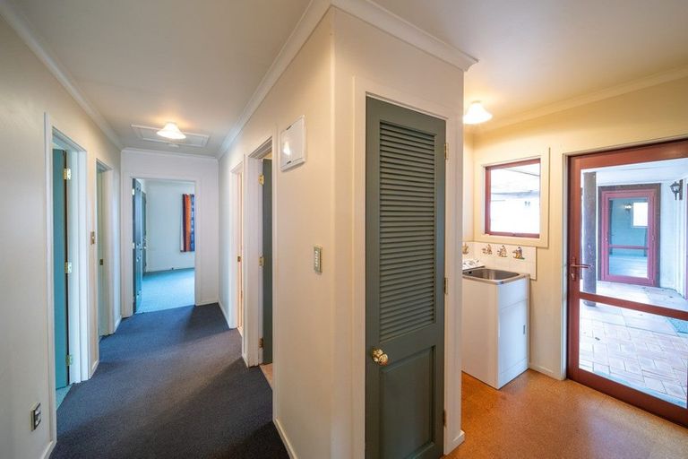 Photo of property in 2 Waenga Drive, Cromwell, 9310