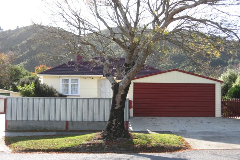 Photo of property in 113a Kowhai Street, Naenae, Lower Hutt, 5011