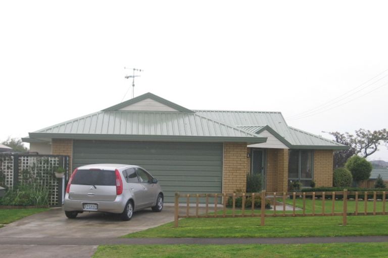 Photo of property in 2 Balmerino Crescent, Pukete, Hamilton, 3200