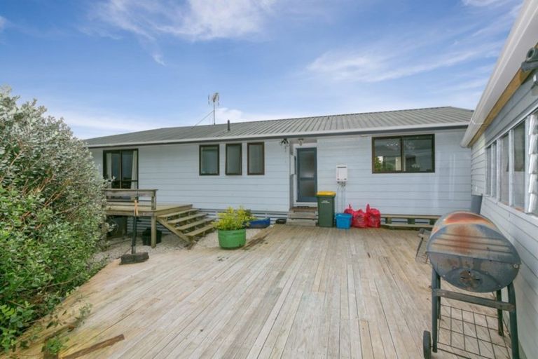 Photo of property in 12 Winstone Place, Highlands Park, New Plymouth, 4312