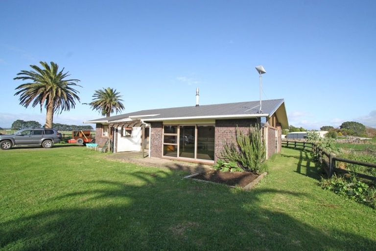 Photo of property in 46 Airport Drive, New Plymouth Airport, New Plymouth, 4373