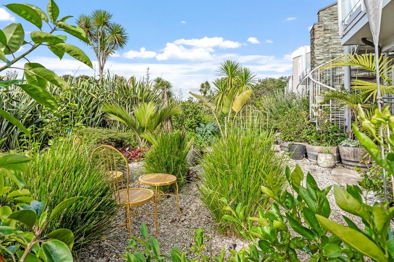 Photo of property in 39 Little Compton Mews, Snells Beach, 0920