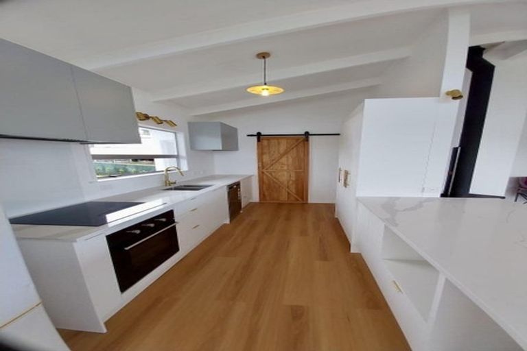 Photo of property in 3 Hartley Terrace, Massey, Auckland, 0614