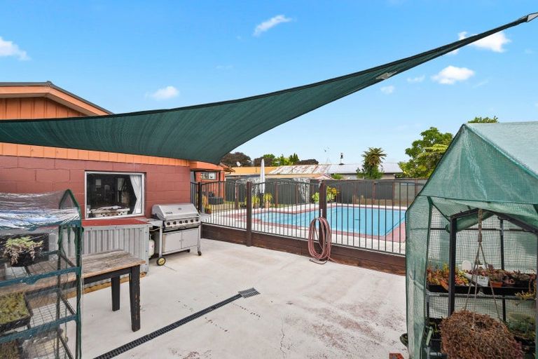 Photo of property in 37 Pulham Crescent, Queenwood, Hamilton, 3210