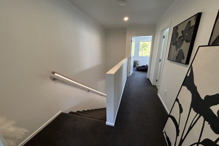 Photo of property in 20 Oakum Road, Whitby, Porirua, 5024