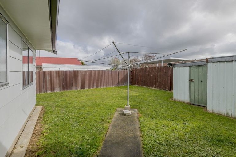 Photo of property in 112 Ryder Crescent, Levin, 5510