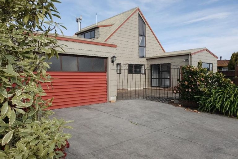 Photo of property in 157 Tait Drive, Greenmeadows, Napier, 4112