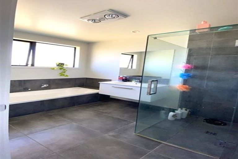 Photo of property in 2 Selliera Place, Papamoa Beach, Papamoa, 3118