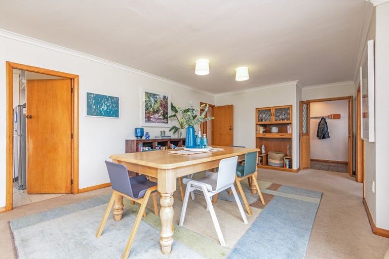 Photo of property in 35 Lincoln Terrace, Hokowhitu, Palmerston North, 4410