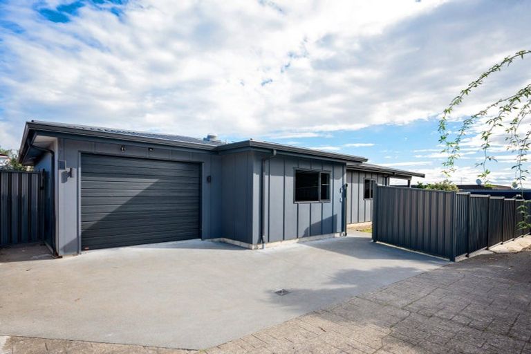 Photo of property in 60a Napier Road, Havelock North, 4130